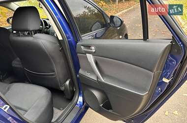 Хэтчбек Mazda 3 2011 в 