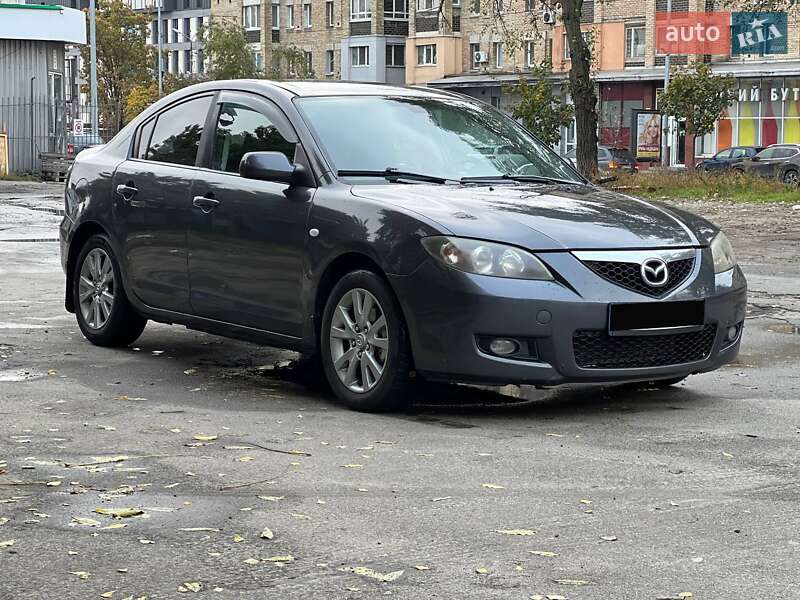 Седан Mazda 3 2008 в Киеве
