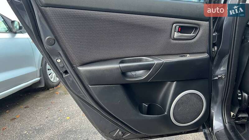 Седан Mazda 3 2008 в Киеве