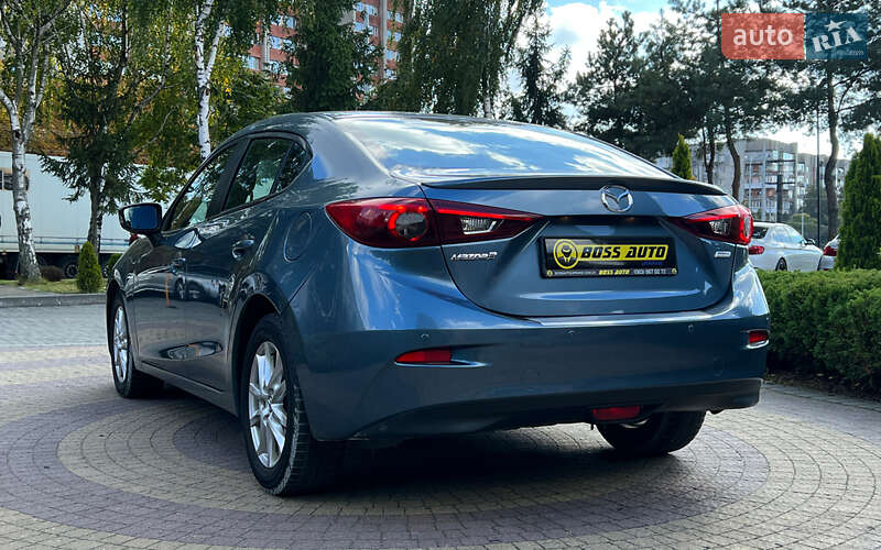 Седан Mazda 3 2014 в Львове