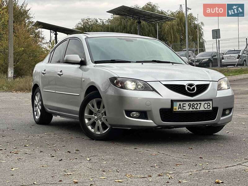 Седан Mazda 3 2008 в  фото Седан Mazda 3 2008 в