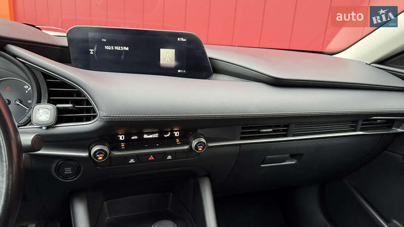 Седан Mazda 3 2021 в Киеве фото 30 Седан Mazda 3 2021 в Киеве