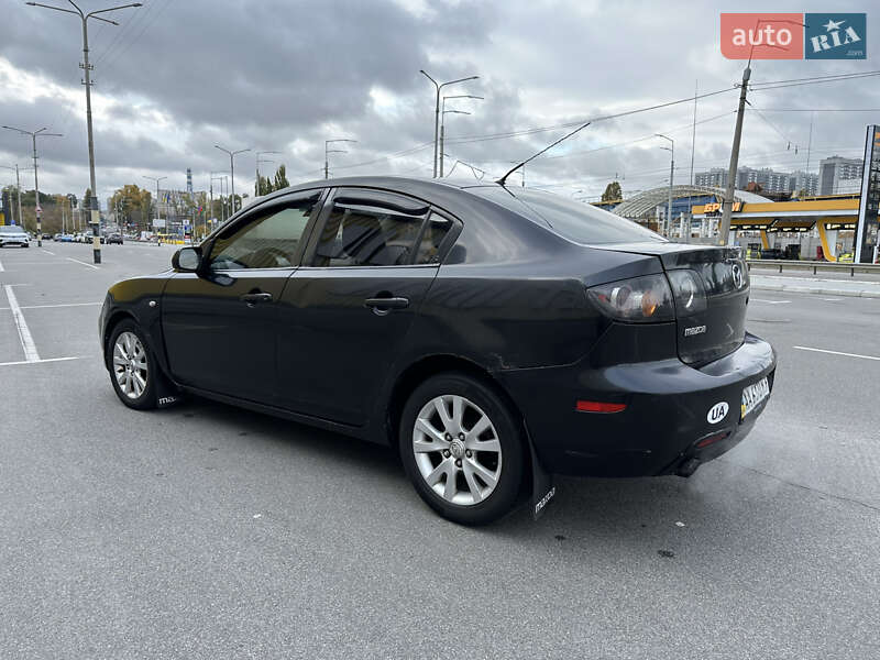 Седан Mazda 3 2008 в Києві