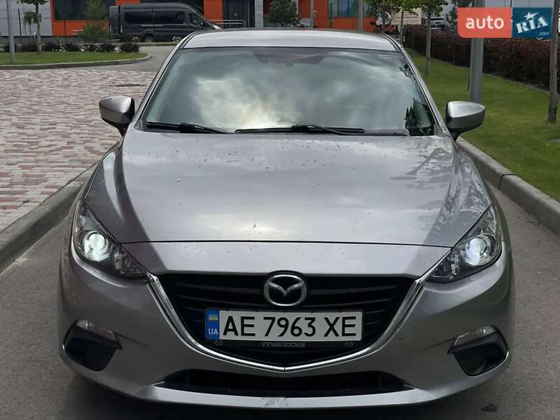 Седан Mazda 3 2016 в Днепре фото Седан Mazda 3 2016 в Днепре