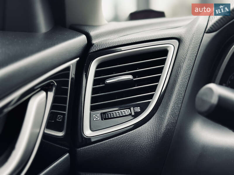 Седан Mazda 3 2014 в Кременчуці