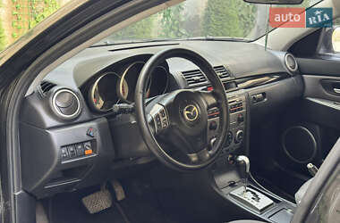 Хэтчбек Mazda 3 2007 в 