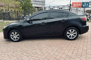 Седан Mazda 3 2012 в  фото 3 Седан Mazda 3 2012 в