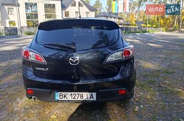 Хэтчбек Mazda 3 2010 в 