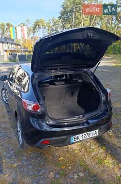 Хэтчбек Mazda 3 2010 в 