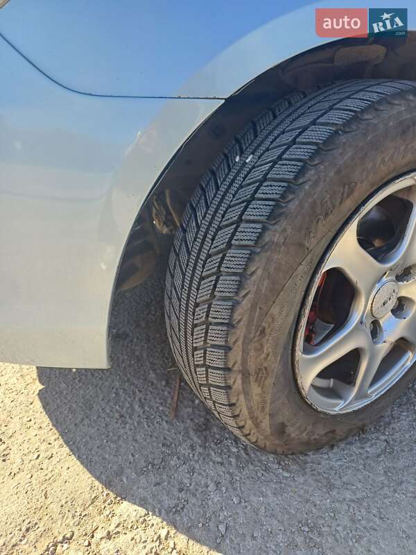 Хетчбек Mazda 3 2006 в Кам'янець-Подільському