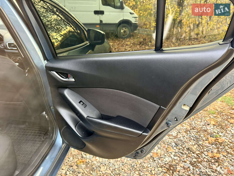 Седан Mazda 3 2015 в Харькове фото 19 Седан Mazda 3 2015 в Харькове