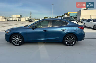 Седан Mazda 3 2018 в 