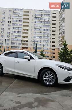 Хетчбек Mazda 3 2015 в  фото 17 Хетчбек Mazda 3 2015 в