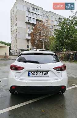 Хетчбек Mazda 3 2015 в  фото 18 Хетчбек Mazda 3 2015 в
