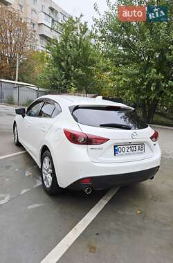 Хетчбек Mazda 3 2015 в  фото 26 Хетчбек Mazda 3 2015 в