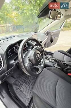 Хетчбек Mazda 3 2015 в  фото 29 Хетчбек Mazda 3 2015 в