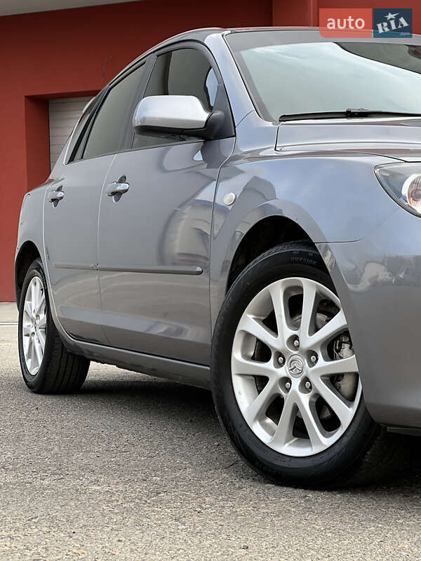 Хетчбек Mazda 3 2004 в Рівному фото 7 Хетчбек Mazda 3 2004 в Рівному