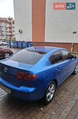 Седан Mazda 3 2004 в  фото 3 Седан Mazda 3 2004 в