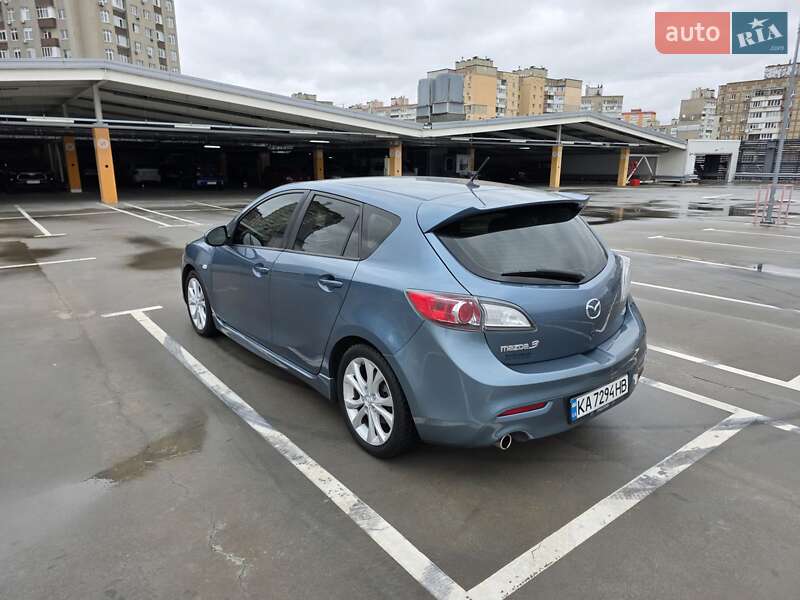 Хетчбек Mazda 3 2011 в Києві