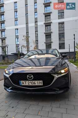 Седан Mazda 3 2019 в Ивано-Франковске