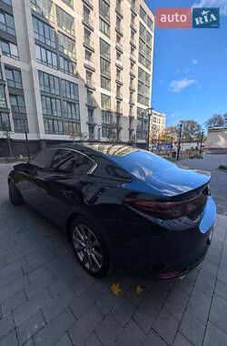 Седан Mazda 3 2019 в Ивано-Франковске