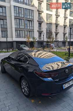 Седан Mazda 3 2019 в Ивано-Франковске