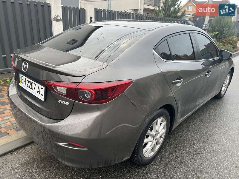 Седан Mazda 3 2016 в Києві фото 10 Седан Mazda 3 2016 в Києві