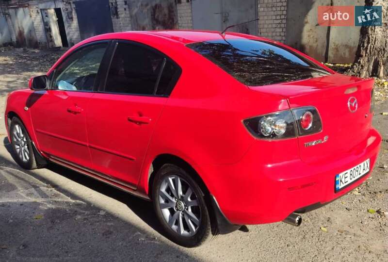 Седан Mazda 3 2007 в Днепре