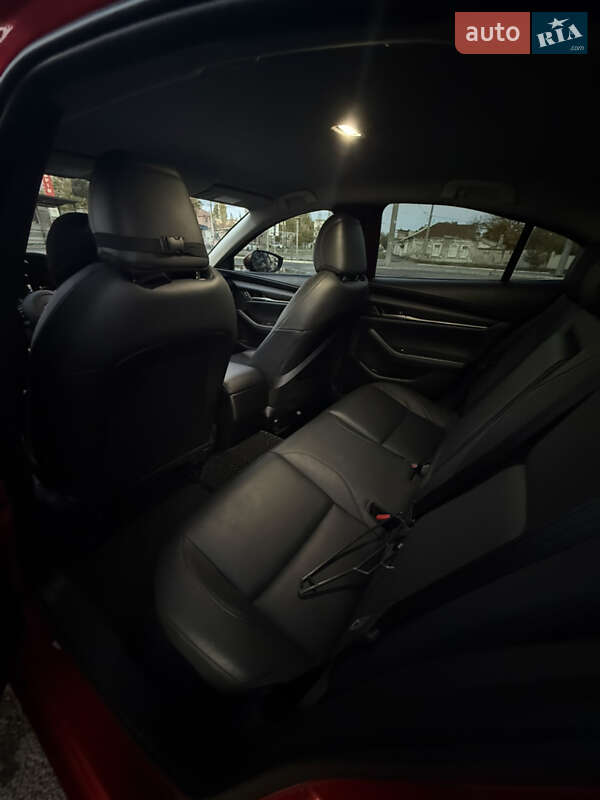 Седан Mazda 3 2022 в Миколаєві