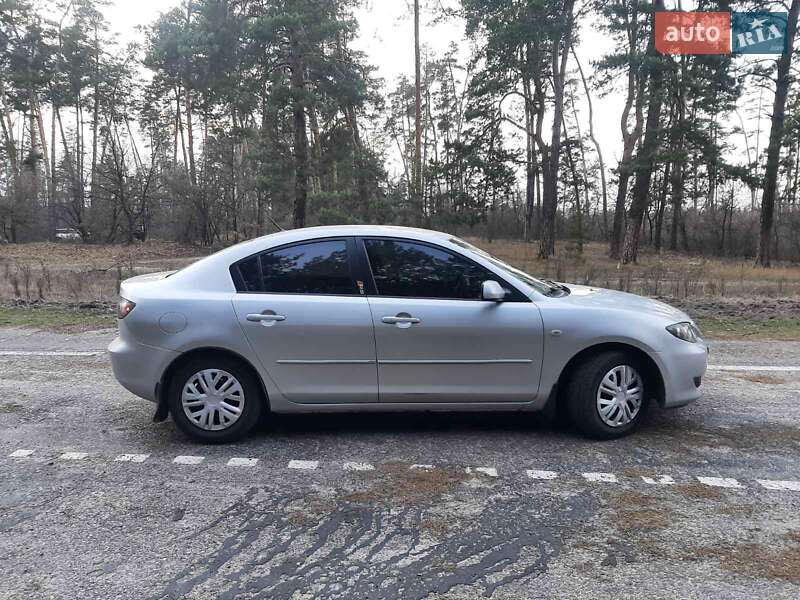 Седан Mazda 3 2006 в Черкассах