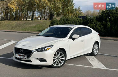 Седан Mazda 3 2017 в  фото 3 Седан Mazda 3 2017 в