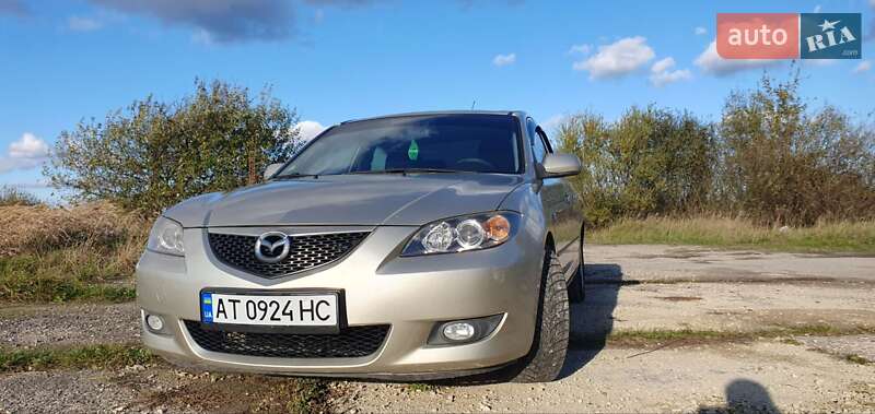 Седан Mazda 3 2004 в Калуше