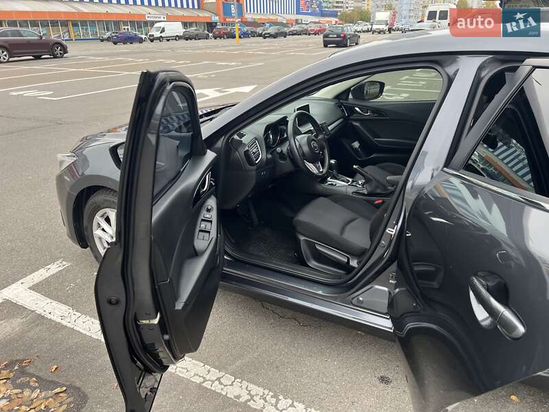 Седан Mazda 3 2016 в Киеве фото 10 Седан Mazda 3 2016 в Киеве
