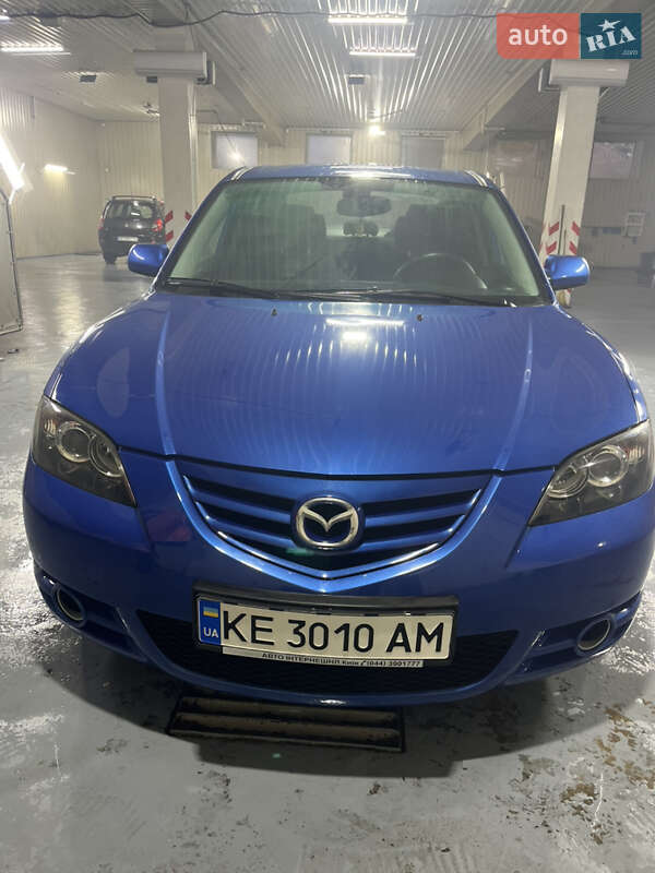 Седан Mazda 3 2005 в Каменском