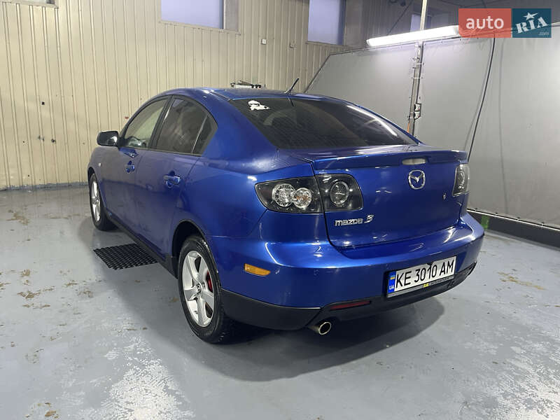 Седан Mazda 3 2005 в Каменском