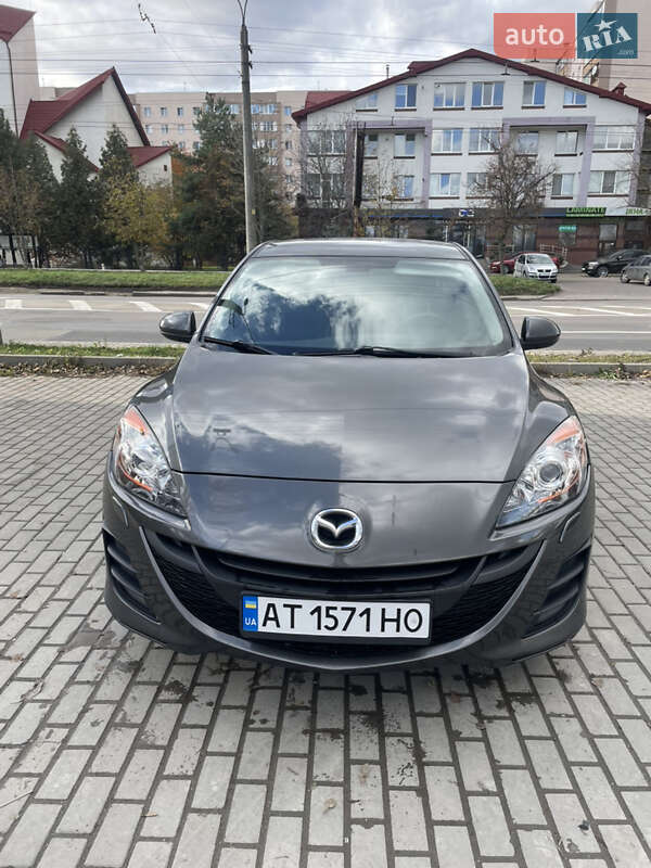 Седан Mazda 3 2010 в Ивано-Франковске