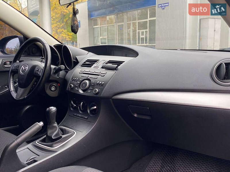 Хетчбек Mazda 3 2012 в Миколаєві фото 10 Хетчбек Mazda 3 2012 в Миколаєві
