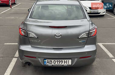 Седан Mazda 3 2013 в 