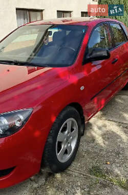 Хэтчбек Mazda 3 2005 в Берегово