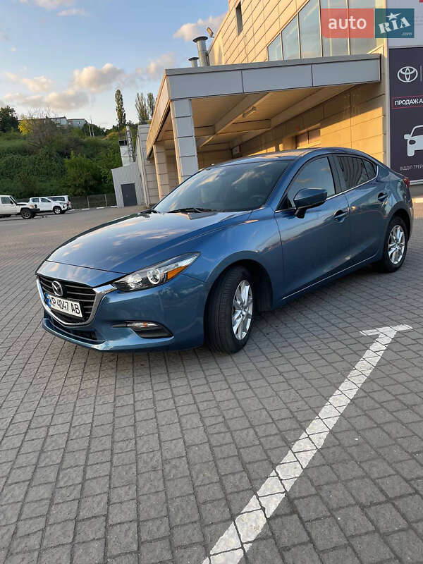 Седан Mazda 3 2018 в Запоріжжі