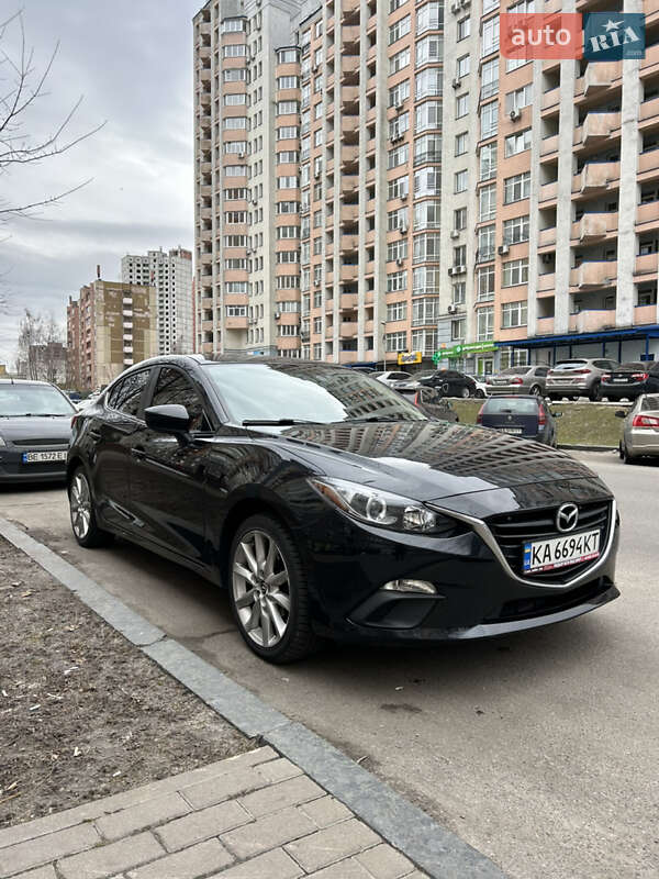 Седан Mazda 3 2014 в Львове