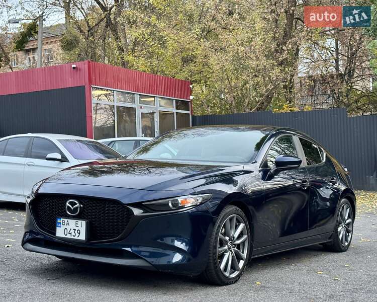Хэтчбек Mazda 3 2019 в Киеве