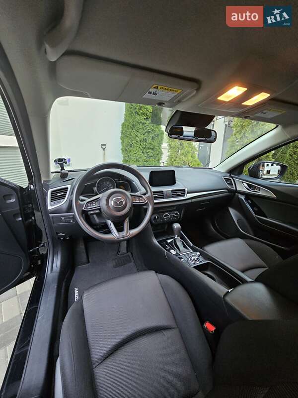 Седан Mazda 3 2018 в Гостомеле фото 7 Седан Mazda 3 2018 в Гостомеле