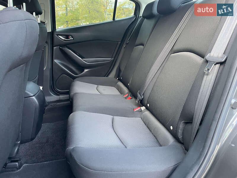 Седан Mazda 3 2018 в Миколаєві фото 12 Седан Mazda 3 2018 в Миколаєві