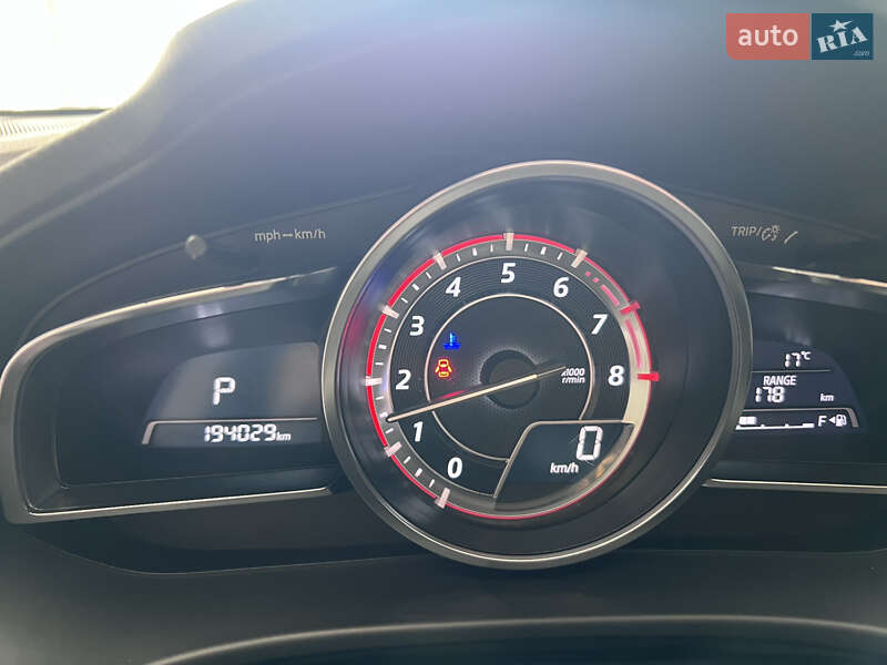 Седан Mazda 3 2013 в Ізмаїлі