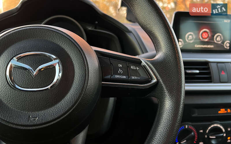 Седан Mazda 3 2017 в Львове фото 10 Седан Mazda 3 2017 в Львове