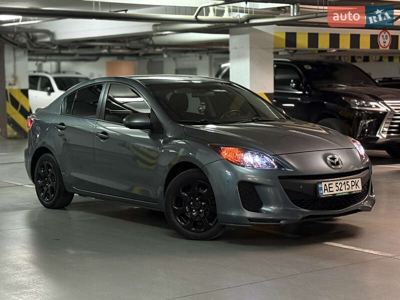 Седан Mazda 3 2011 в Дніпрі фото 2 Седан Mazda 3 2011 в Дніпрі