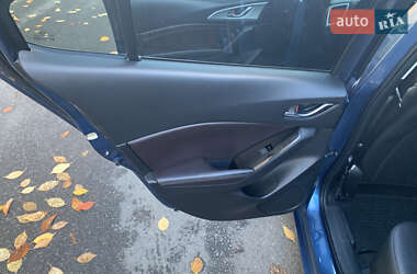 Седан Mazda 3 2017 в Днепре