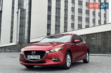 Хэтчбек Mazda 3 2016 в Днепре