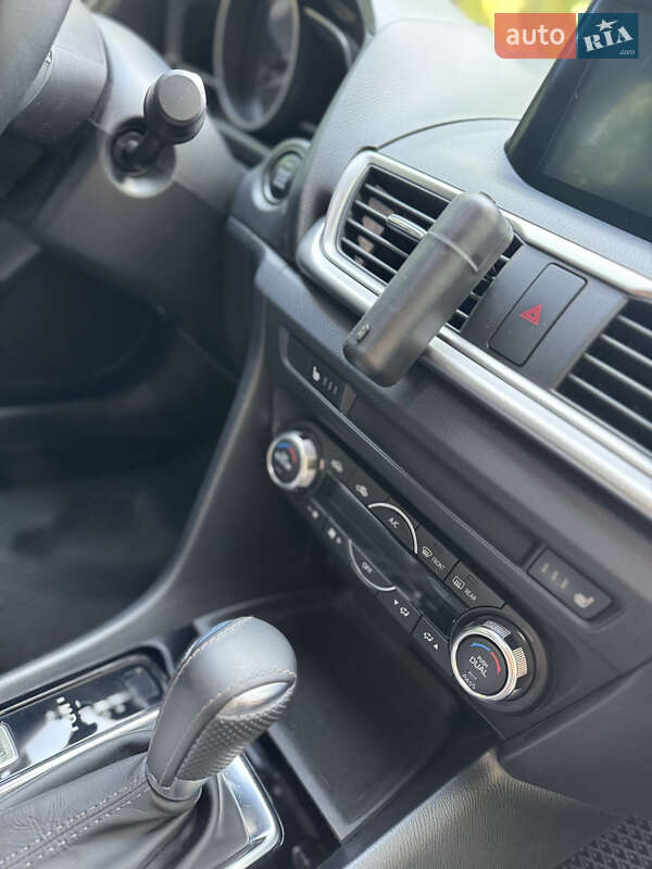 Седан Mazda 3 2016 в Запорожье фото 23 Седан Mazda 3 2016 в Запорожье